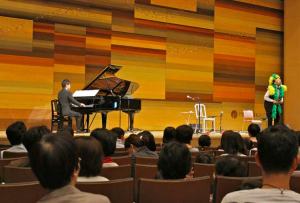 Performance at Osaka International House